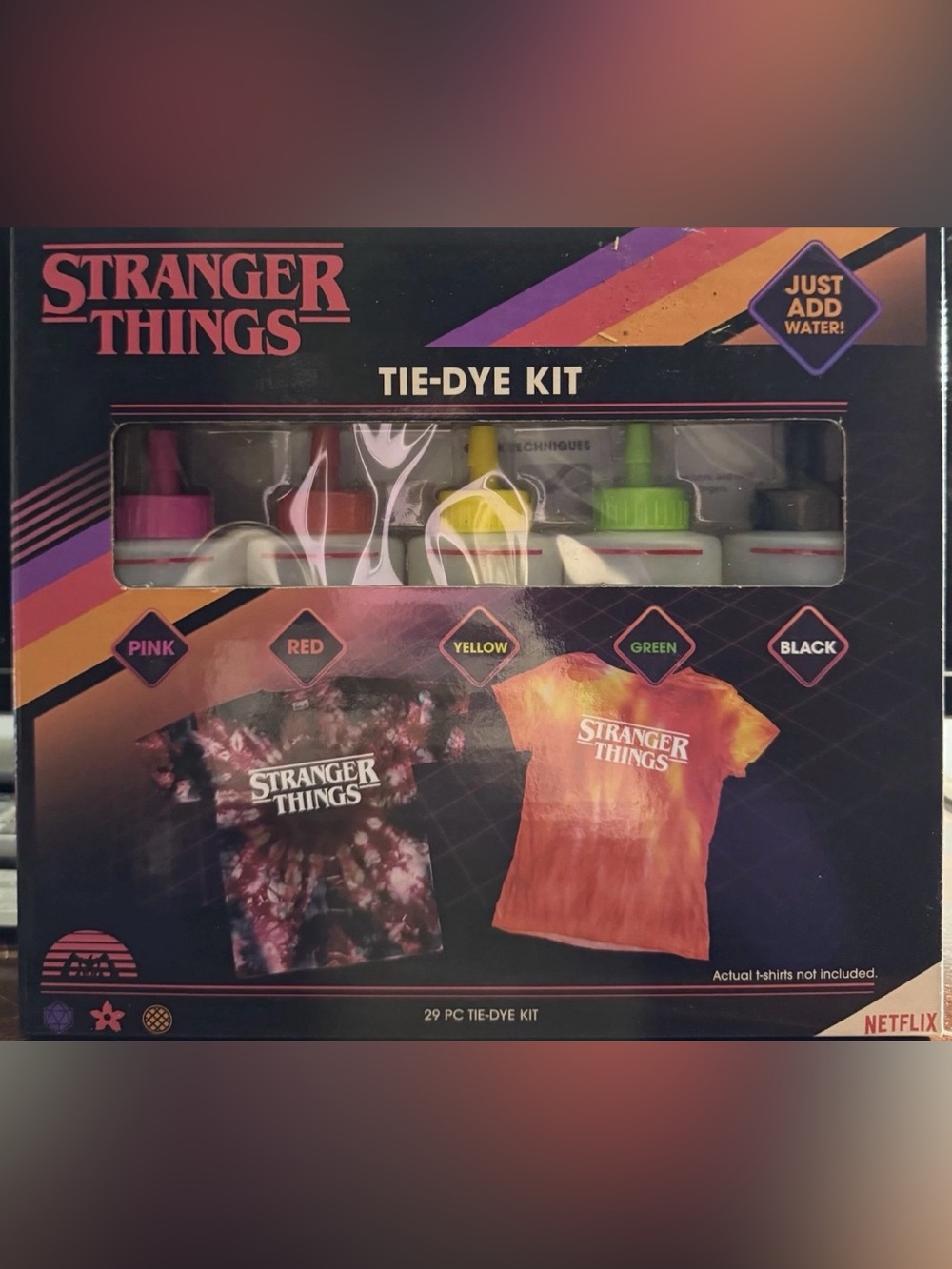 Netflix Stranger Things 29 Piece Tie-Dye Kit